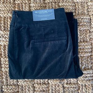 Ann Taylor Signature Fit Trouser Leg Black Velvet Pants 0P